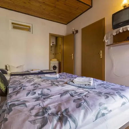 Apartment In 14205 Crikvenica
